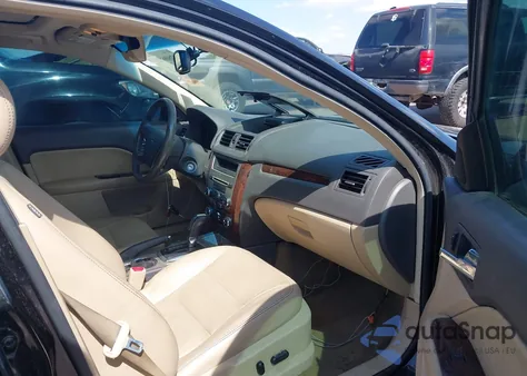 2011 Ford Fusion Sel z USA, uszkodzony, nr VIN 3FAHP0JA1BR143764